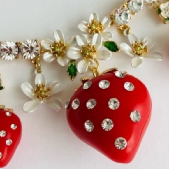 New Betsey Johnson strawberry necklace - Picture 6 of 11